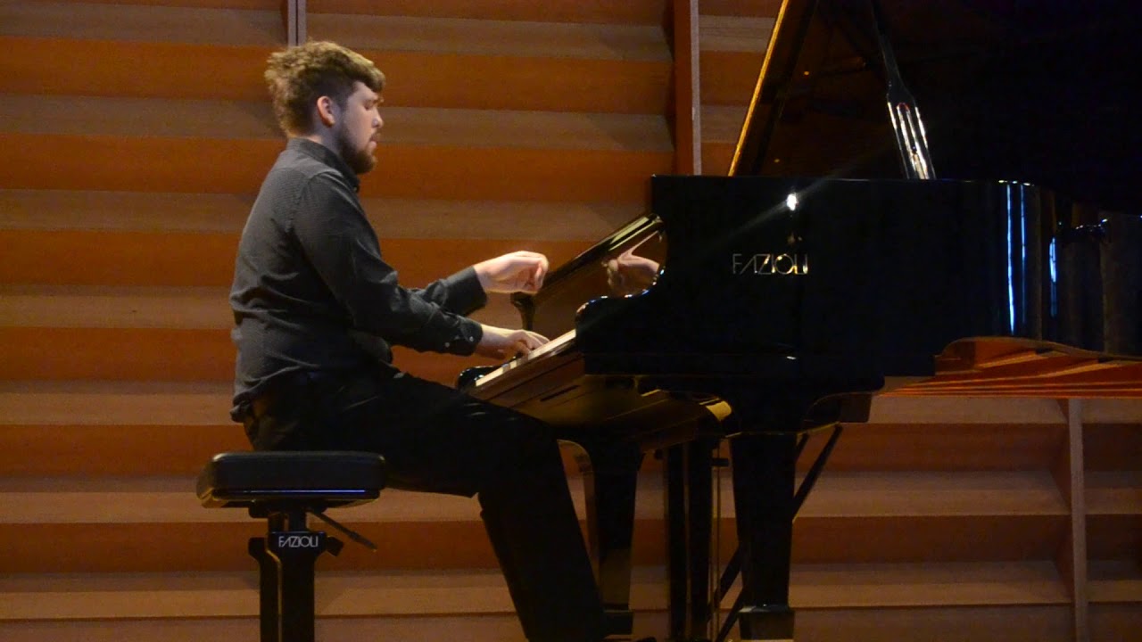 Salotto musicale 2019: recital pianistico di TIKHON SHEVKOV